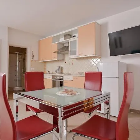 Slavica Apartmán Ičići